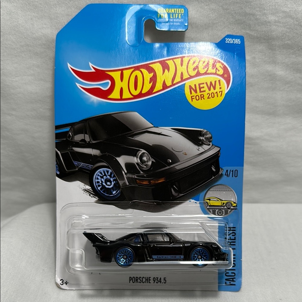 Hot Wheels Black Porsche 934.5 320/365